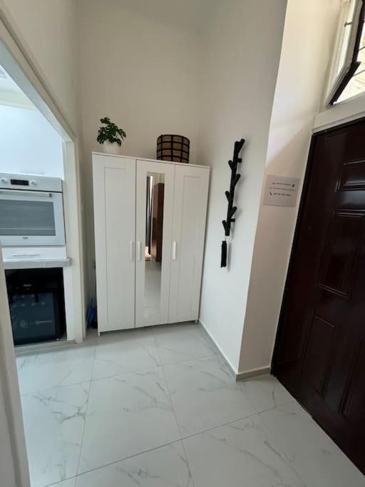 Apartamento New Downtown With Hydromassage Shower, Terrace & Ac Budapeste