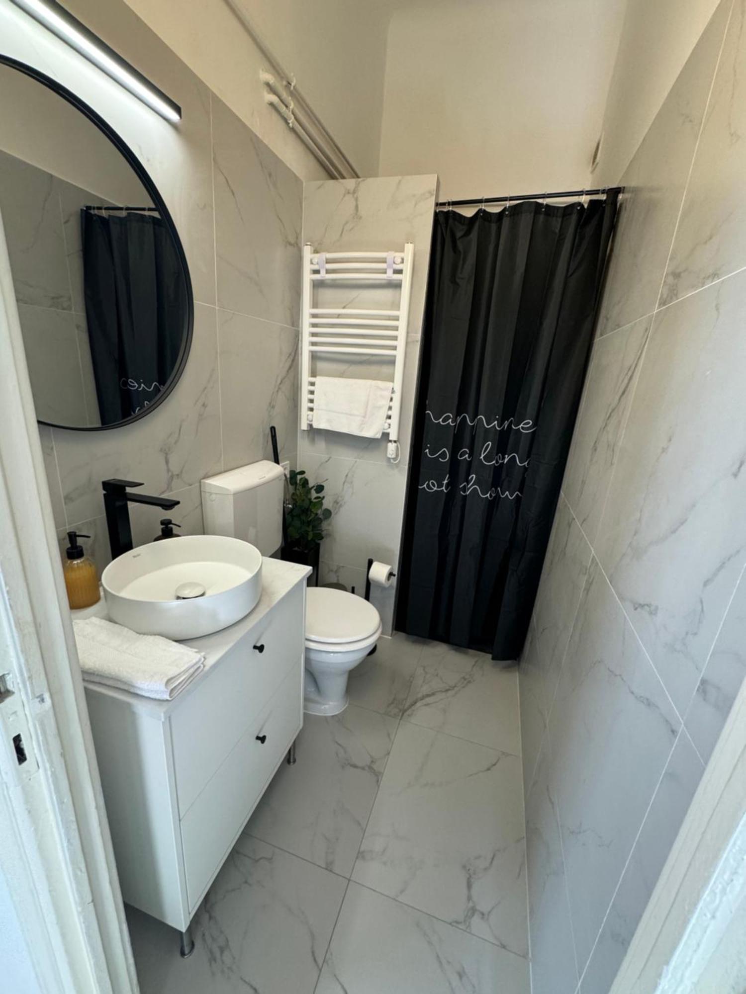 New Downtown With Hydromassage Shower, Terrace & Ac Apartamento